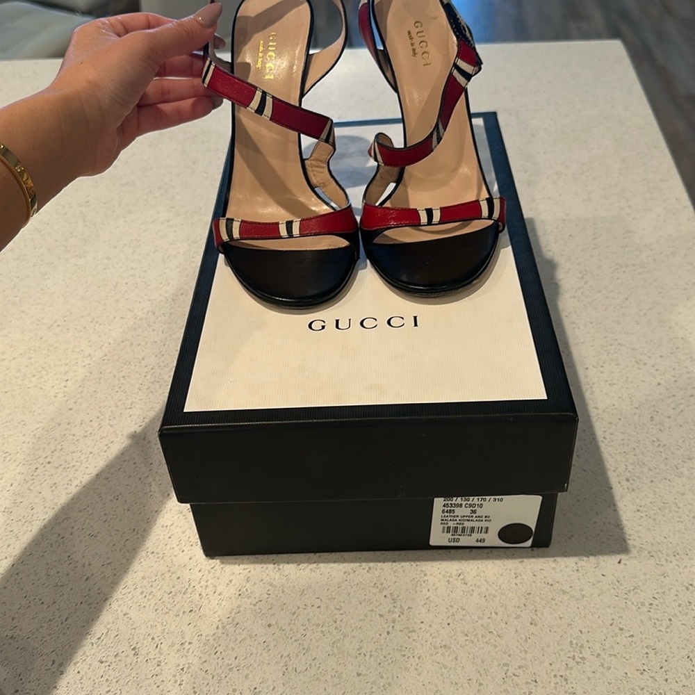 Gucci Red and Black Snake Heels with Stiletto Design - Picture 5 of 5